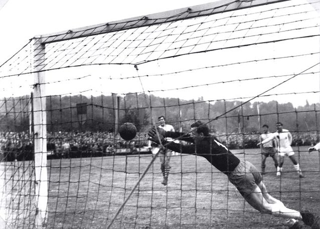 Bild: Gegen Rudisleben in der Saison 1965/66