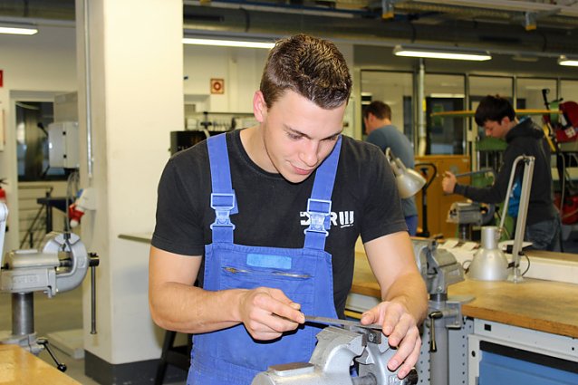 Bild: Erster Tag der Ausbildung