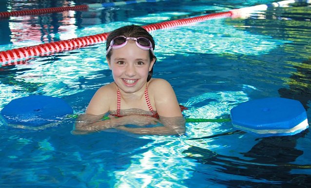 Pauline kann schwimmen Foto: Badehaus Nordhausen GmbH