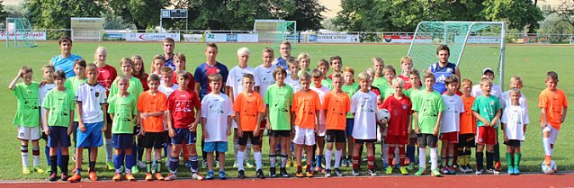 Bild: Volles Training bei der Fu&szlig;ballschule