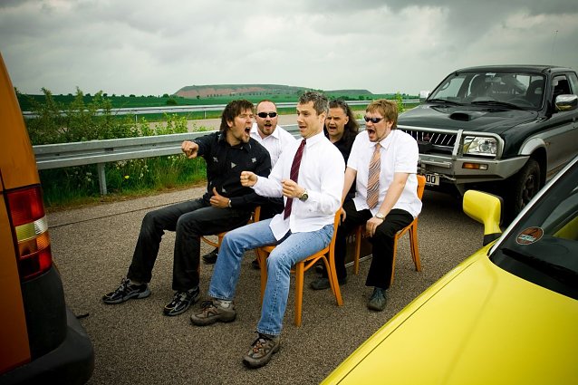 Bild: Abgefahren: Von links: Matthias Hirschfeld (Gesang, Gitarre), Heiko Mei&szlig;ner (Bass), Matthias M&uuml;ller (Keyboards, Gitarre), Ralf Kirchner (Gitarre) und Norman Schulz (Schlagzeug)