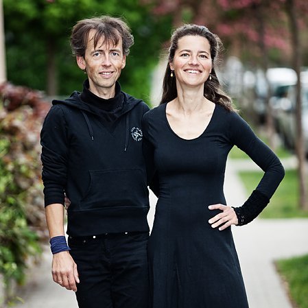 Bild: Das Duo Vimaris mit Dr. Wieland und Mirjam Meinhold