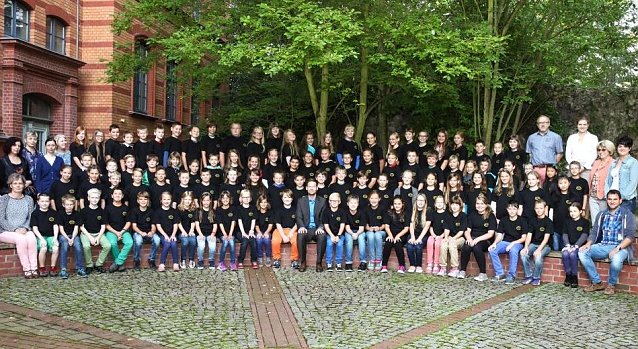 Bild: In Schulgemeinschaft aufgenommen