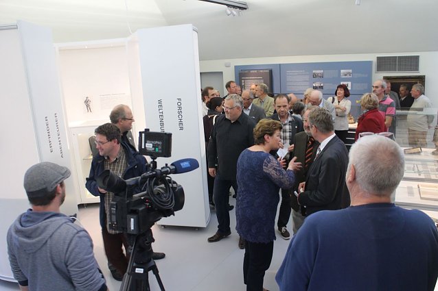 Bild: Volles Haus in der Flohburg bei der &Uuml;bergabe der B&uuml;rgermeisterkette