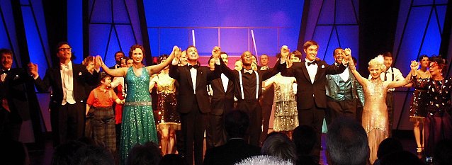 Bild: Die Premiere von "Singin' in the Rain" am 28. M&auml;rz kostete noch 35 Euro.