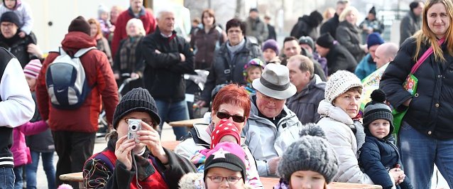 Bild: Das war einmal: Volksfeststimmung auf dem Petersberg - Ostersamstag 2014