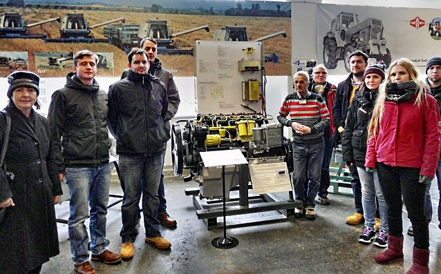 Bild: Besuch im Museum