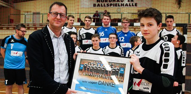 Bild: Dank f&uuml;r das Sponsoring