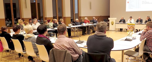 Bild: Blick in den Ratssaal