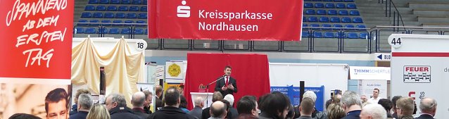 Bild: In der Wiedigsburghalle werden heute und morgen Ausbildungsberufe vorgestellt.