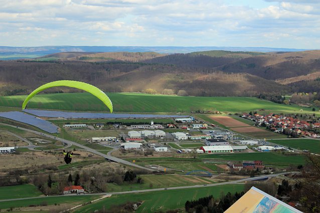 Bild: Geduld f&uuml;rs Gleitschirmfliegen