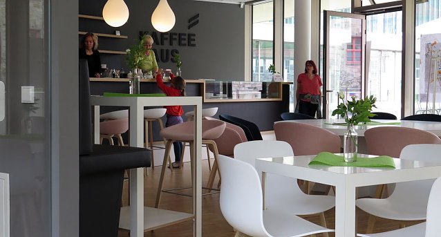 Bild: Tempor&auml;r hatte auch das Kaffee-Haus ge&ouml;ffnet. Einen Betreiber gibt es noch nicht.