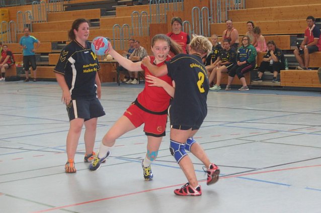 Bild: Die Handballerinnen aus Schlotheim und Bleicherode trotzten der Hitze