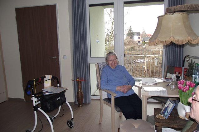 Bild: Die 90-j&auml;hrige Dora Schlegel wohnt seit dem 4. Januar im Heim.