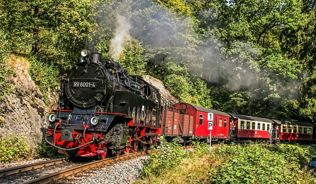 Bild: Vom 30. M&auml;rz bis 6. April mit HSB on Tour durch Europa unterwegs: Die Dampflokomotive 99 6001 der Harzer Schmalspurbahnen