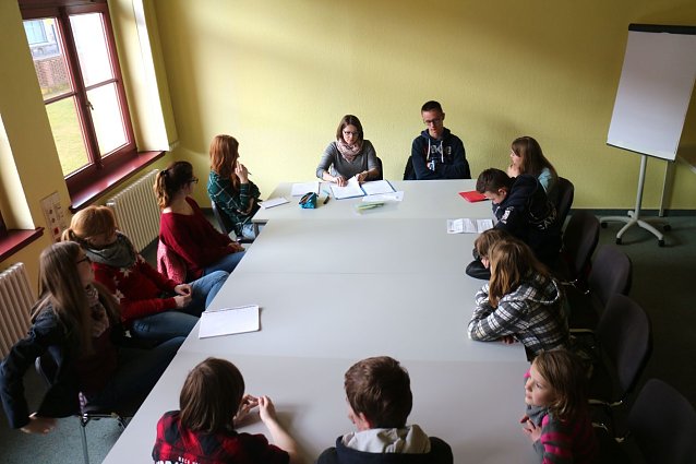Bild: Sitzung des Nordh&auml;user Kinder- und Jugendparlaments