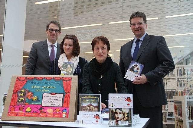 Bild: F&uuml;nf Filme an denen sich angehende Kritiker ausprobieren k&ouml;nnen sind seit heute in der Bibliothek erh&auml;ltlich