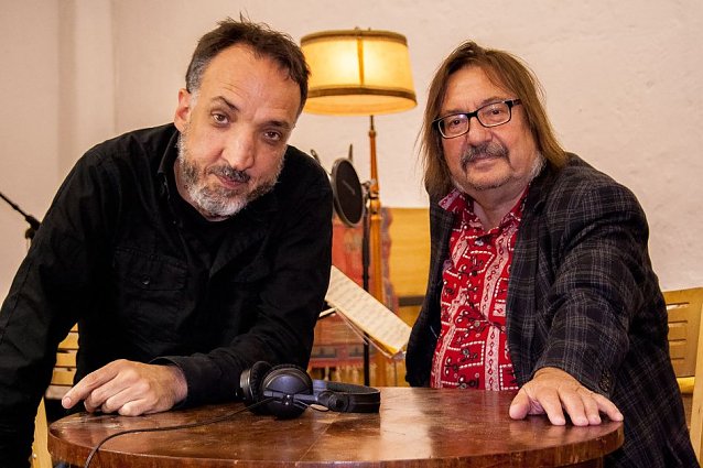 Bild: Schon lange sind Manfred Maurenbrecher und Marco Ponce K&auml;rgel diesem romantischen Liederzyklus verfallen