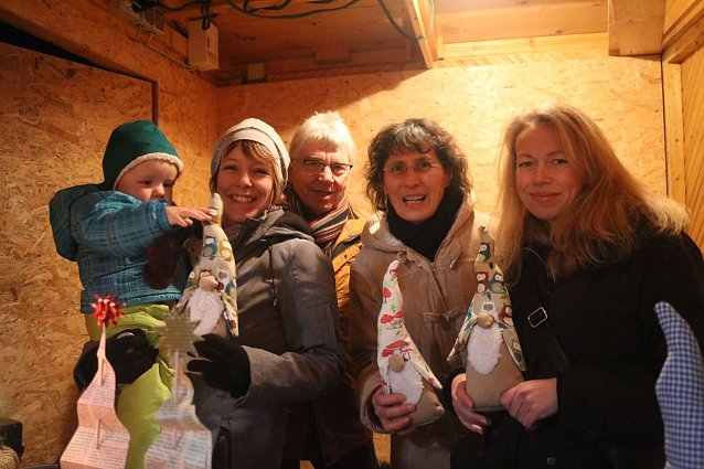 Bild: v.l.: Carolin Ostwald, Edmund D&ouml;ring, Steffi Schmidt und Steffi Sykora