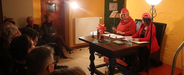 Bild: Weihnachtslesung mit Anja Eisner und Susanne Hinsching