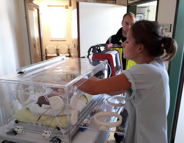 Bild: Ellricher Retter halfen der Kinderklinik der Uni Jena beim Umzug