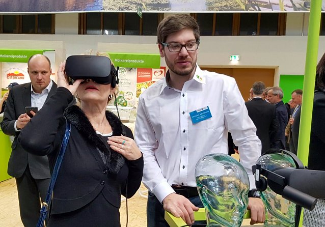 Bild: Mit "VR" auf der Gr&uuml;nen Woche unterwegs - der Tourismusverband pr&auml;sentiert sich zur Zeit auf der Gr&uuml;nen Woche in Berlin