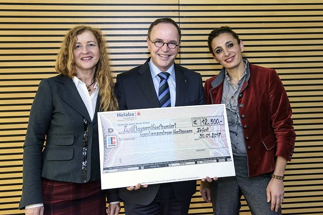 Bild: (v.l.n.r.): Gabriele L&uuml;tzkendorf, Klaus-J&ouml;rg Mulfinger, Vivian Grabe. 