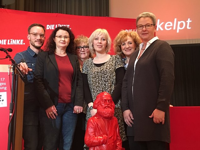 Bild: v.l.n.r.: Alexander Scharff, Sigrid Hupach, Ilona Scharff, Konstanze Keller-Hoffmeister, Birgit Keller, Kersten Steinke