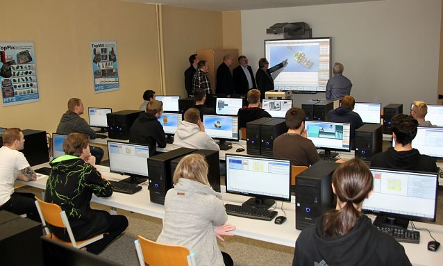 Bild: Neue Technik f&uuml;r die Nordh&auml;user Berufssschule