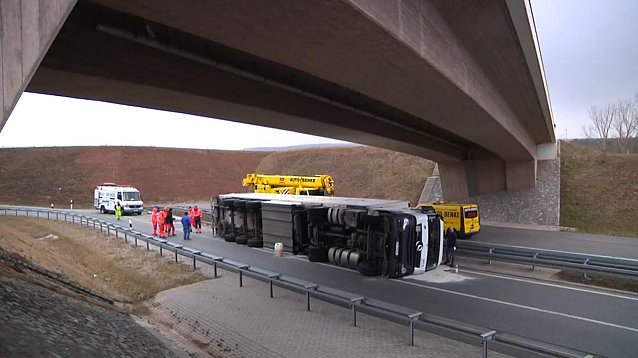 Bild: Unfall auf dem Autobahnzubringer bei Gro&szlig;wechsungen
