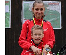 Bild: Auch der 8-j&auml;hrige Damian Bachmann in der j&uuml;ngsten Alterklasse startend (m&auml;nnliche Sch&uuml;ler U 10) und Antonia Marie Deterding (weibliche Sch&uuml;ler U 16) von der Harzer Sportgemeinschaft stellten sich der Konkurrenz