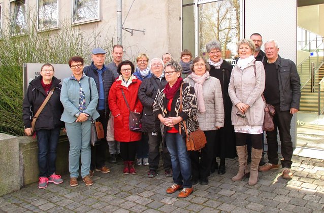 Bild: Vita Dubia - die Mitarbeiter des Hospizvereins und des Hospizes Neustadt zu Besuch in Kassel