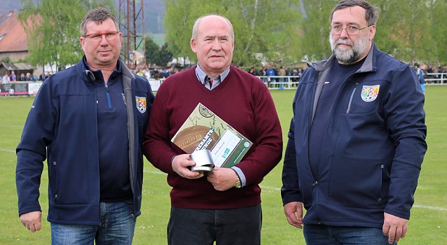 Bild: Verdiente Sportler geehrt