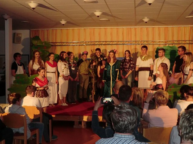 Bild: Shakespeares Sommernachtstraum im Schillergymnasium Bleicherode