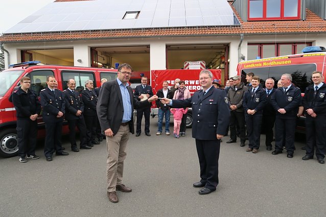 Bild: Zwei neue Fahrzeuge f&uuml;r die Bleicher&ouml;der Feuerwehr