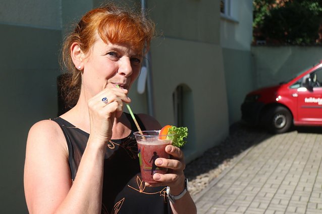 Bild: Ern&auml;hrungsexpertin Silke Schulze sprach zum Sommerfest der Nordh&auml;user Volkshochschule &uuml;ber sogenanntes "Super Food"