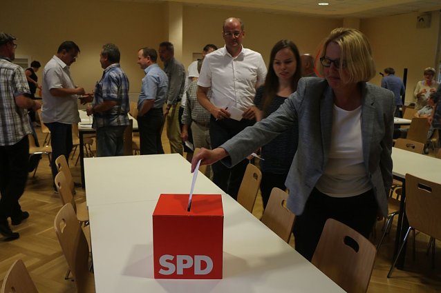 Bild: Die Kandidatin der Nordh&auml;user SPD ist gew&auml;hlt, Jutta Krauth wird f&uuml;r die Sozialdemokraten in den Wahlkampf gehen