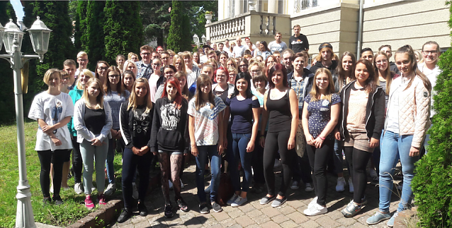 Bild: 170 neue Auszubildende konnten an der pro vita Akademie in das neue Schuljahr starten