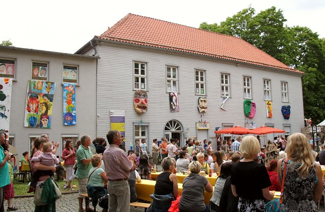 Bild: An der Jugendkunstschule wird wieder gefeiert