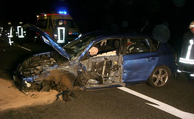 Bild: Crash auf der Bundesstra&szlig;e