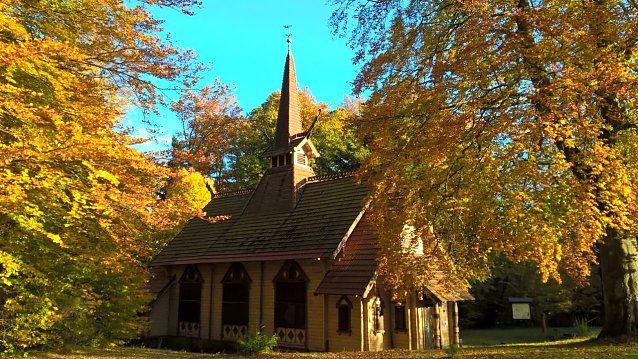 Bild: Die Stabkirche in Stiege muss umziehen