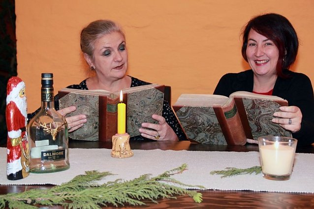 Bild: Weihnachtslesung mit Anja Eisner und Susanne Hinsching