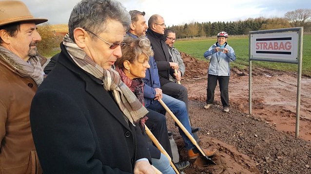 Bild: Spatenstich bei Neustadt