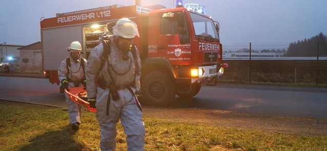Bild: Gefahrgutzug des Landkreises im Einsatz