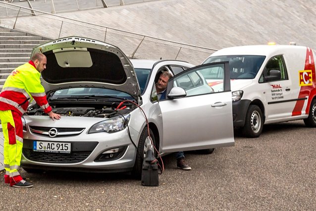 Bild: Soweit muss es nicht kommen - der ACE kl&auml;rt wie man die Autobatterie vor dem K&auml;ltetode sch&uuml;tzt