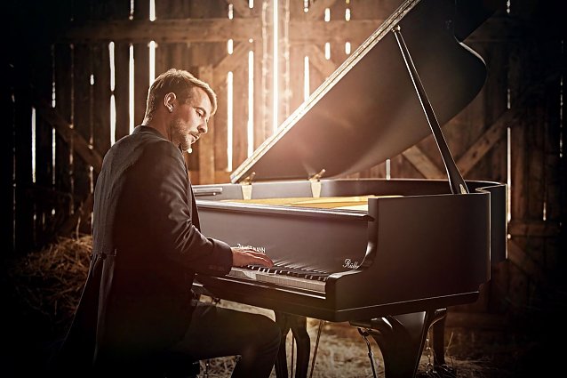 Bild: Pianist Christian Pommnitz.