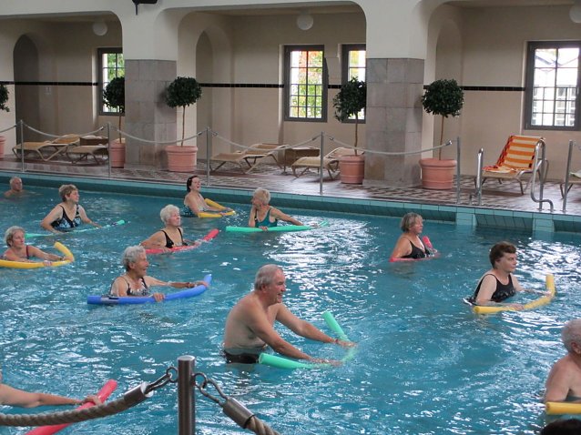 Bild: Kostenloses Seniorenschwimmen
