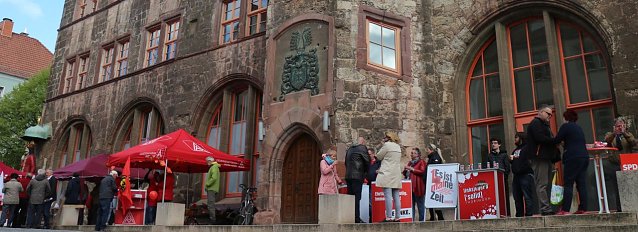 Bild: 1. Mai auf dem Nordh&auml;user Rathausplatz