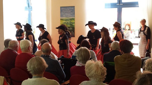 Bild: Sommerfest im St. Josefshaus