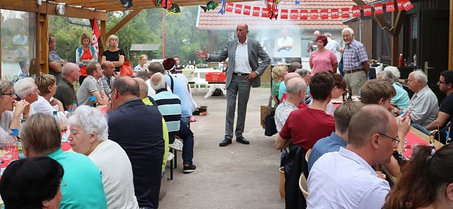 Bild: Wolfgang Tiefensee zu Gast beim Sommerfest der Nordh&auml;user SPD